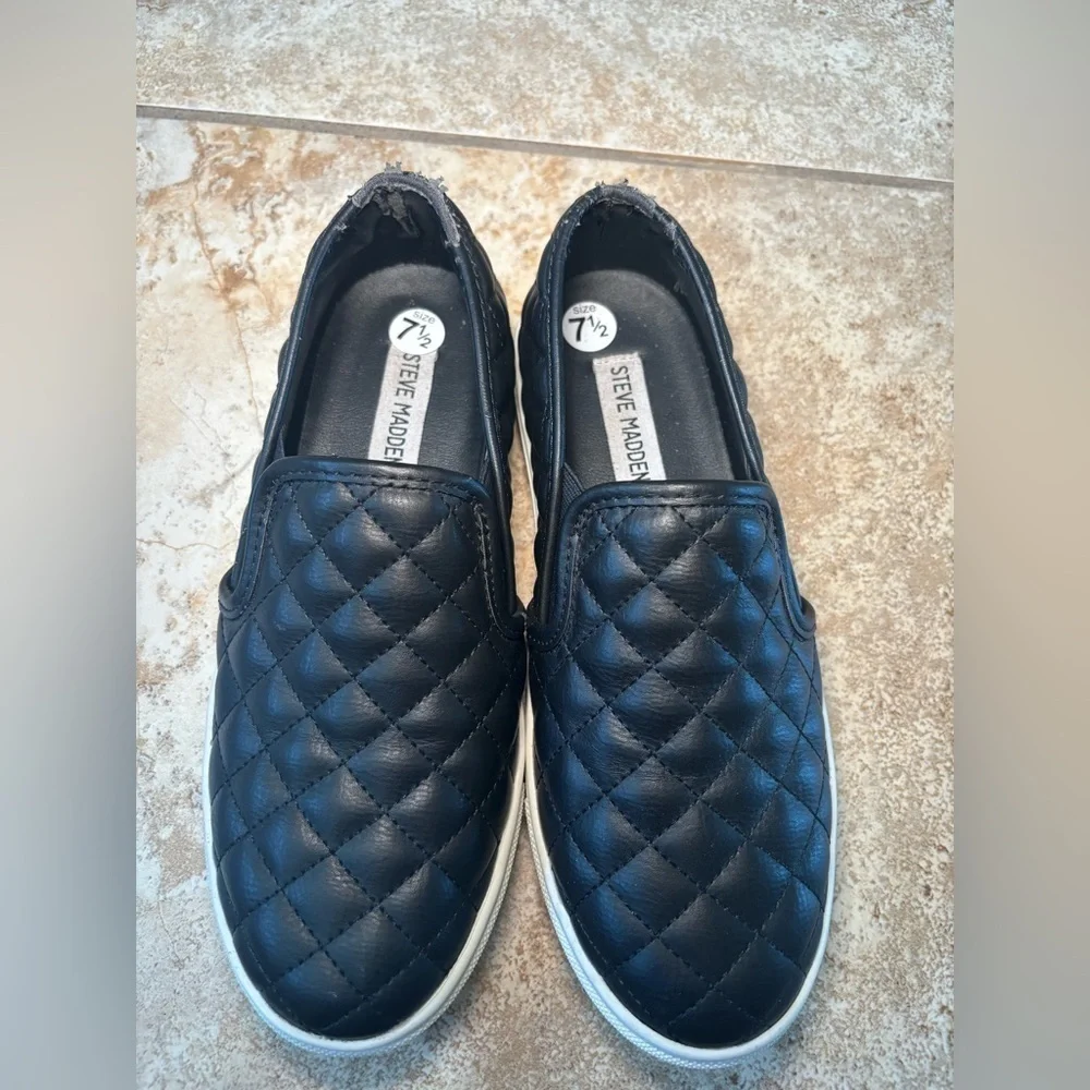 Steve Madden Black Quilted Slip-On Loafers